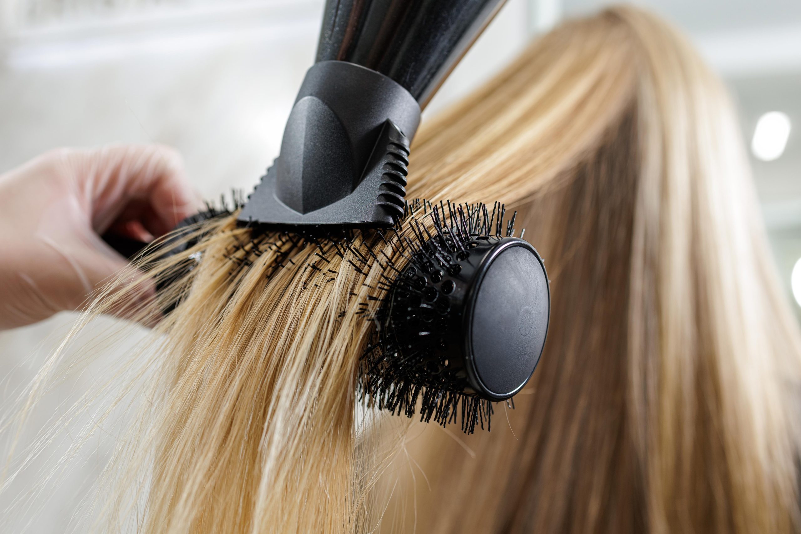 sleek blowout and smooth salon styling in Kissimmee